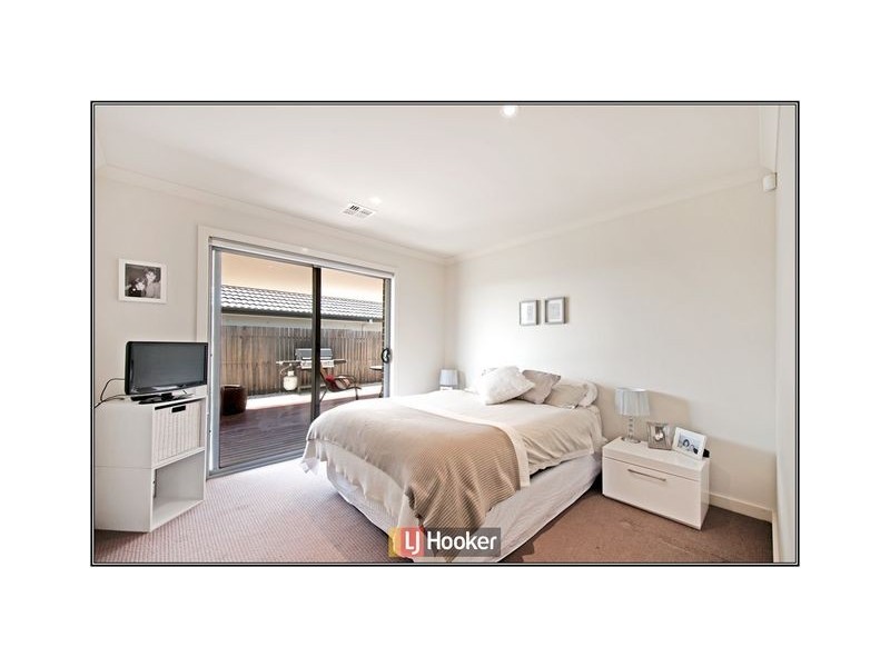 26 Charlotte Barton Street, Franklin ACT 2913