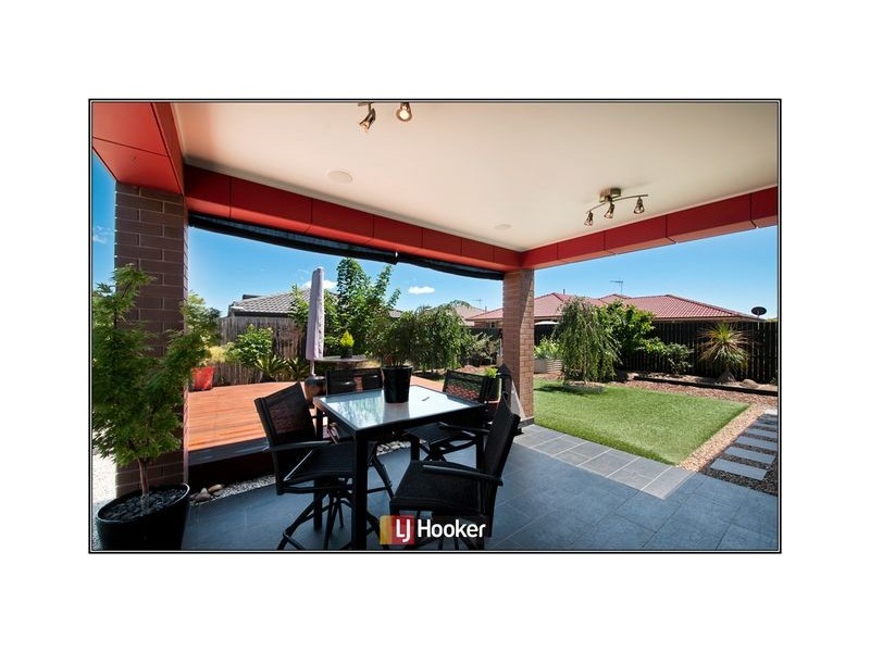 4 Charlotte Barton Street, Franklin ACT 2913