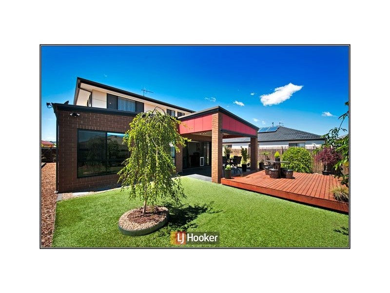 4 Charlotte Barton Street, Franklin ACT 2913