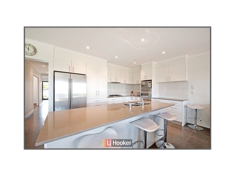 4 Charlotte Barton Street, Franklin ACT 2913