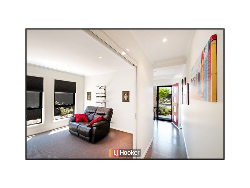 4 Charlotte Barton Street, Franklin ACT 2913
