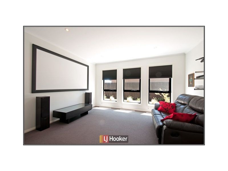 4 Charlotte Barton Street, Franklin ACT 2913