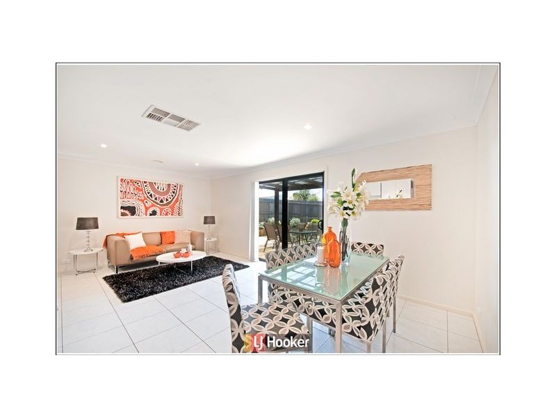 5 Charlotte Barton Street, Franklin ACT 2913