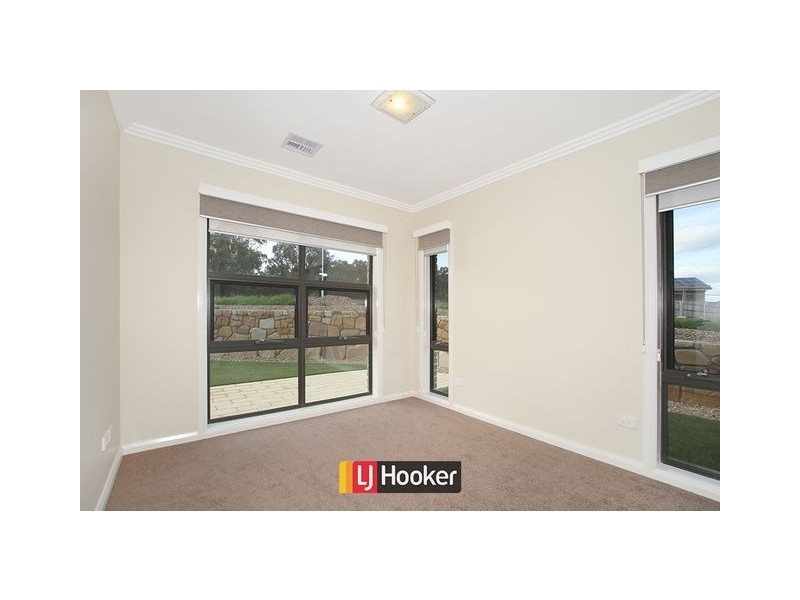 77 Djerrkura Street, Bonner ACT 2914