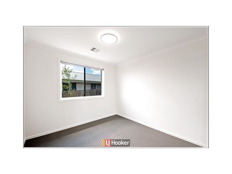 27 Turbayne Crescent, Forde ACT 2914