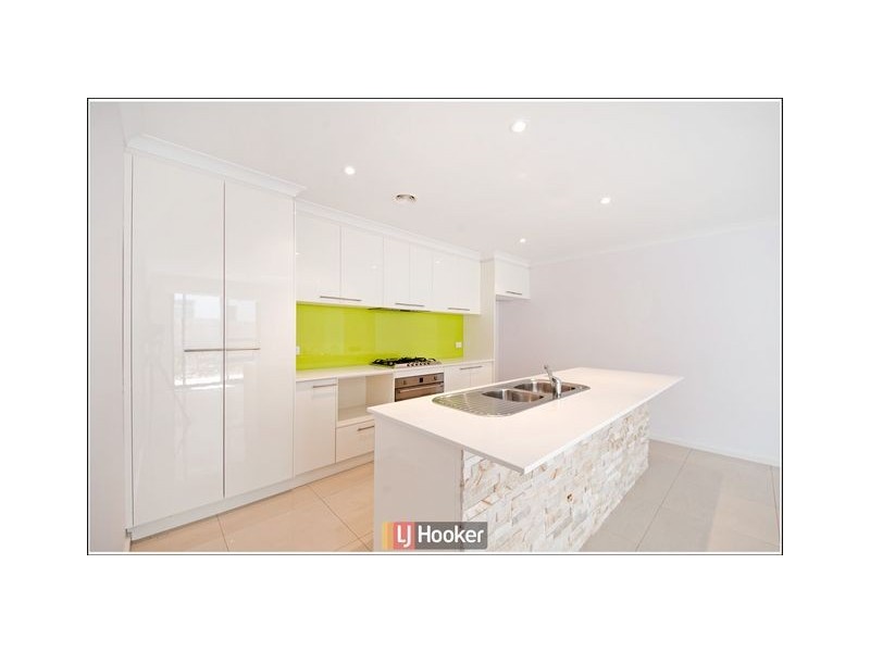 13 Leslie Dwyer Street, Forde ACT 2914