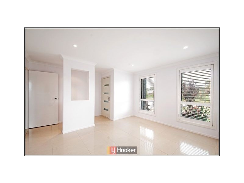 13 Leslie Dwyer Street, Forde ACT 2914