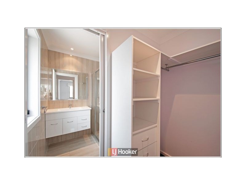 13 Leslie Dwyer Street, Forde ACT 2914