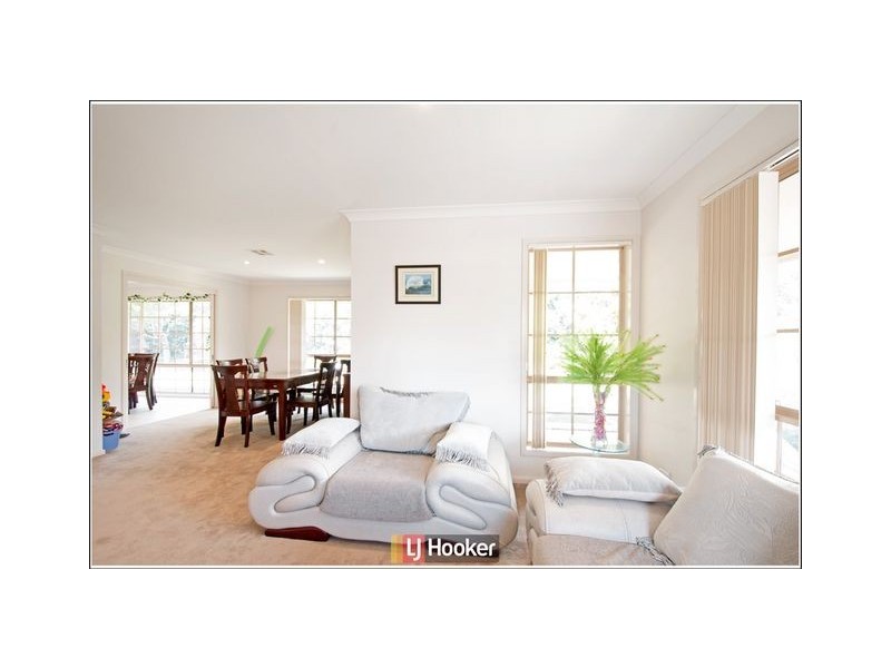 5 Dimby Street, Harrison ACT 2914