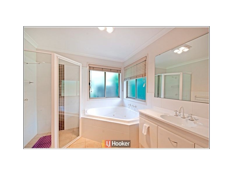 5 Dimby Street, Harrison ACT 2914