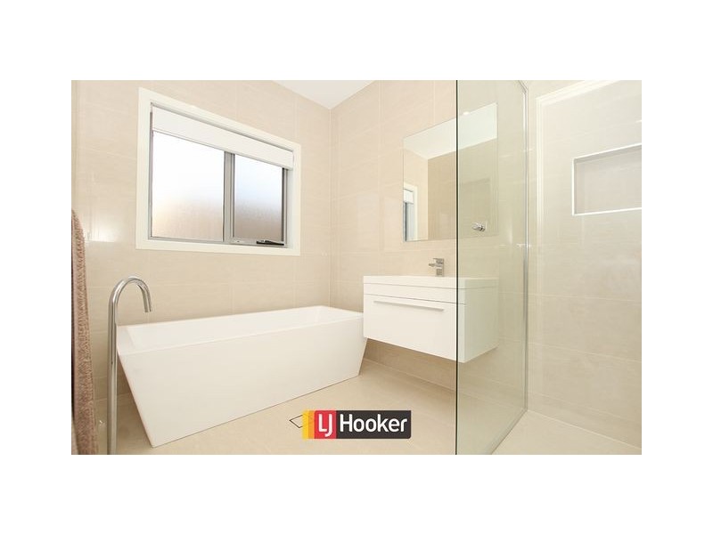 12 Villaret Street, Harrison ACT 2914
