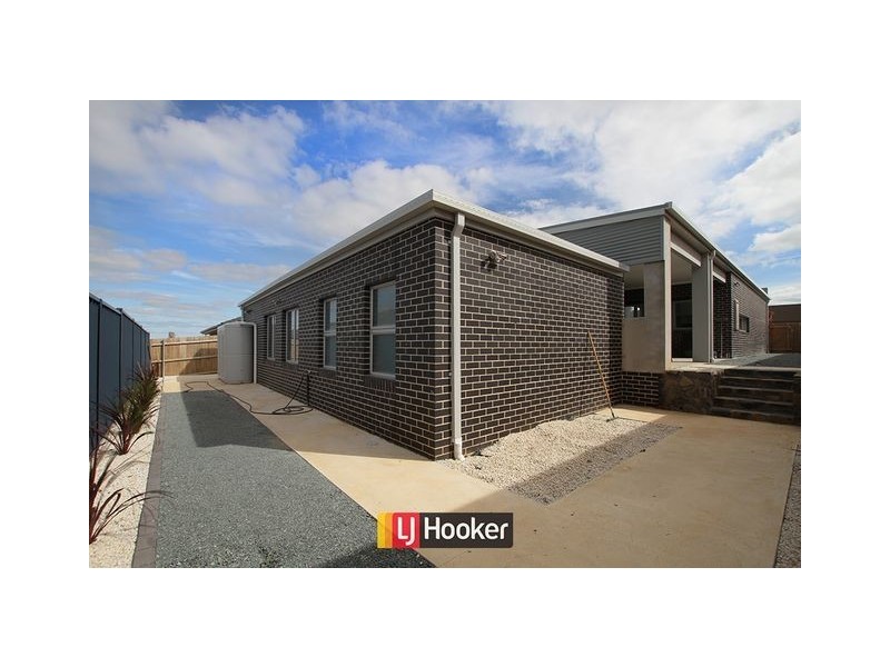12 Villaret Street, Harrison ACT 2914