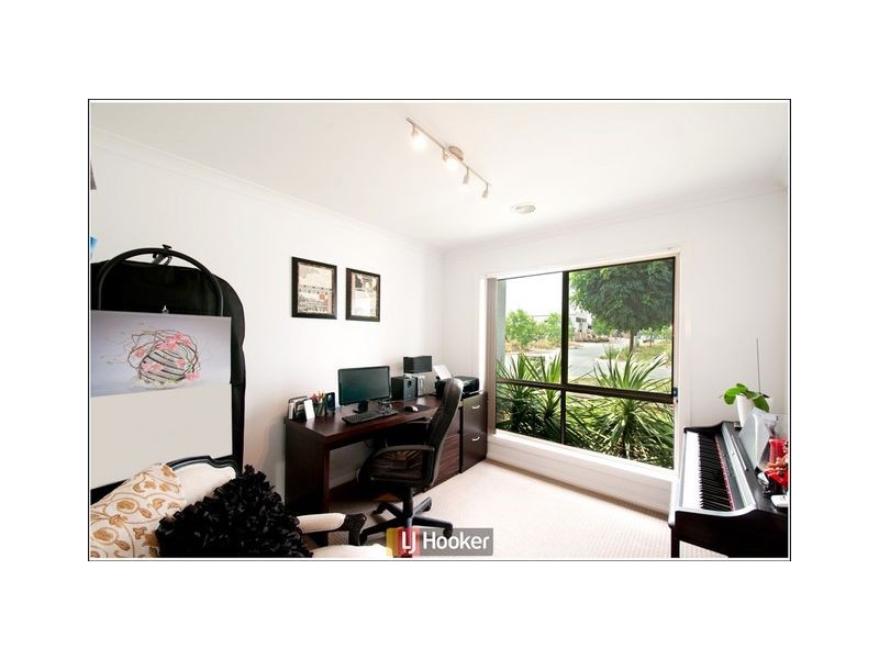 16 Anna Morgan Circuit, Bonner ACT 2914