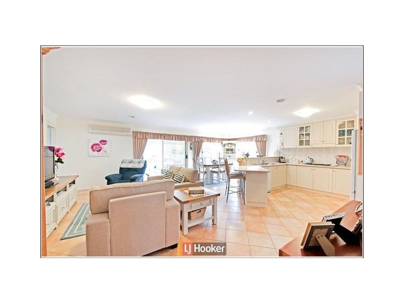32 Wanderer Court, Amaroo ACT 2914