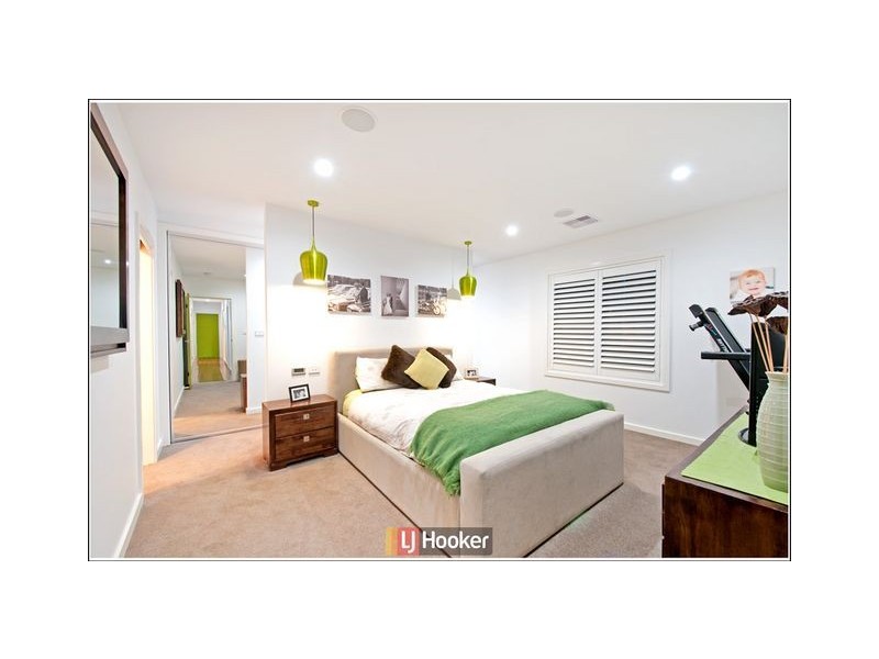 29 Benalla Street, Crace ACT 2911