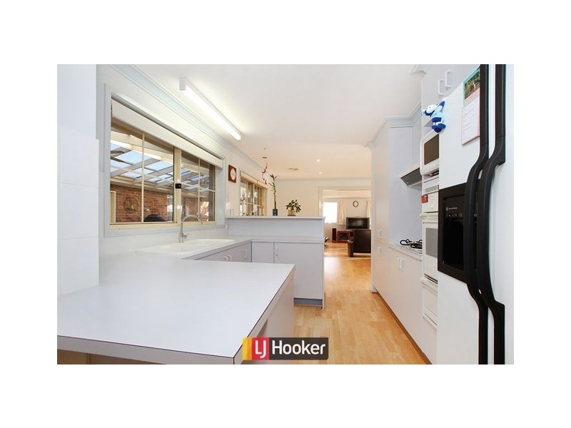 2 Dandenong Court, Palmerston ACT 2913