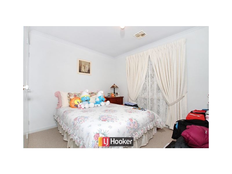 2 Dandenong Court, Palmerston ACT 2913