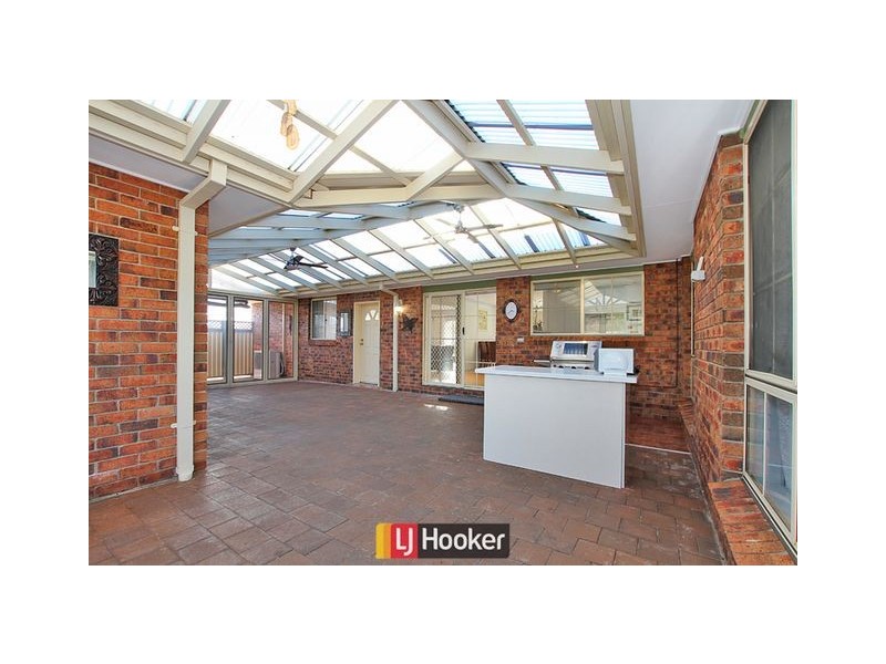 2 Dandenong Court, Palmerston ACT 2913