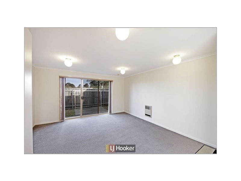 4/51 Freda Bennett Circuit, Nicholls ACT 2913