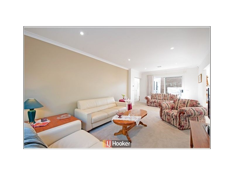 7/16 Neil Harris Crescent, Forde ACT 2914