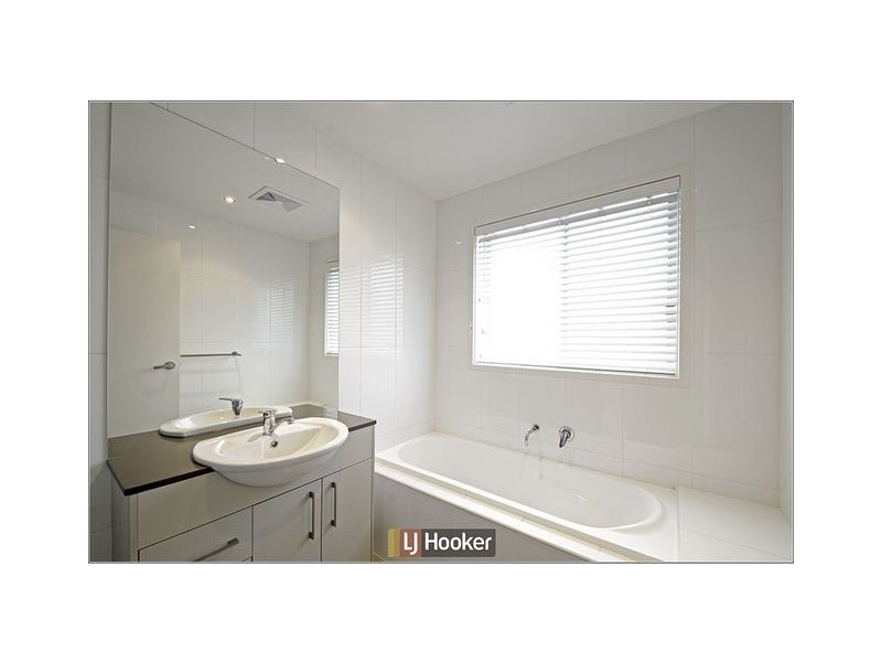 1/1 Jack Ryan Street, Forde ACT 2914