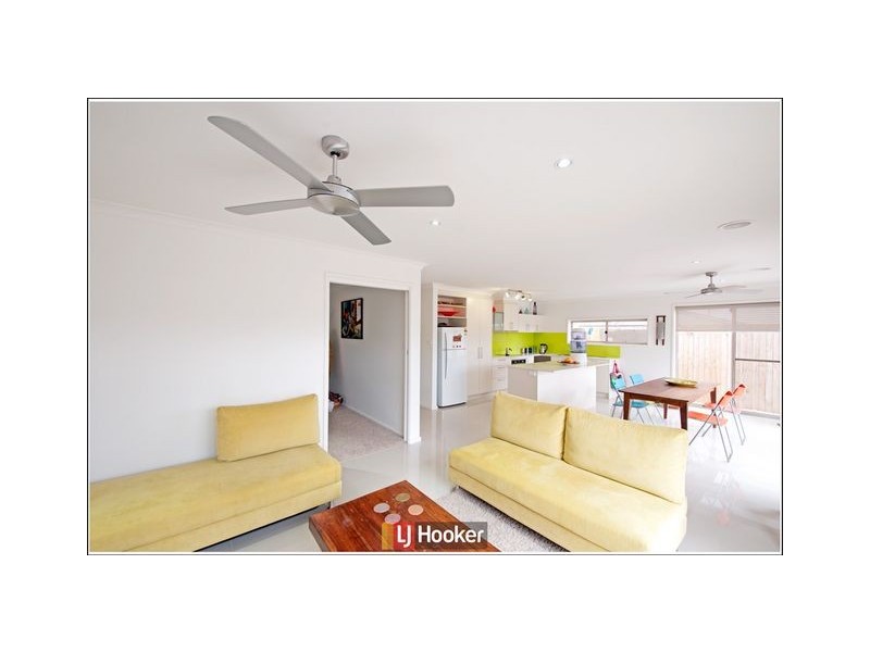 8 Hibberd Crescent, Forde ACT 2914