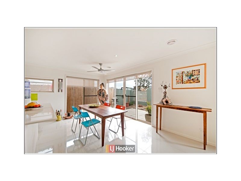 8 Hibberd Crescent, Forde ACT 2914