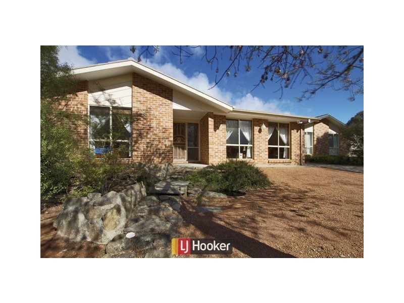 8 Cann Close, Palmerston ACT 2913