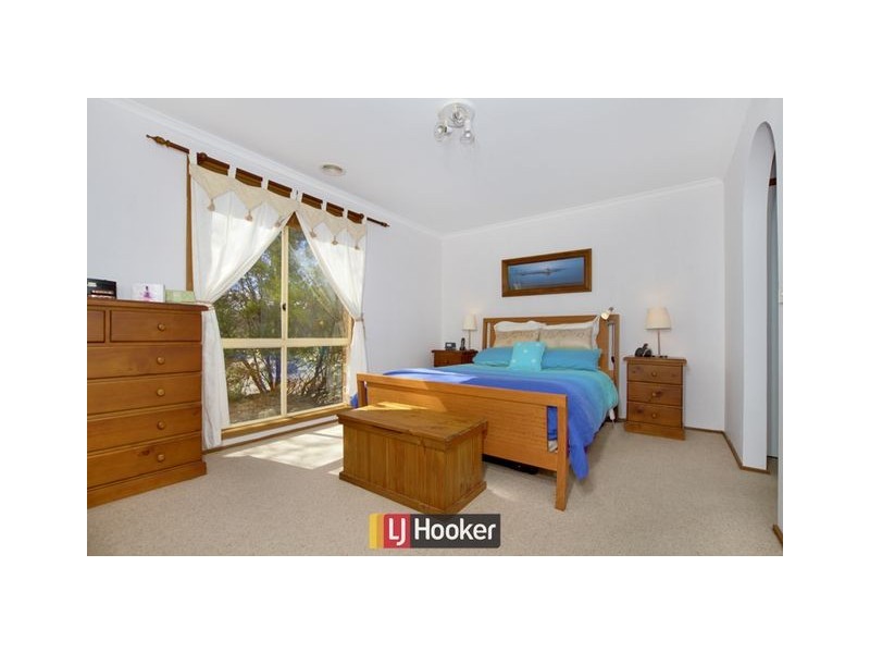 8 Cann Close, Palmerston ACT 2913