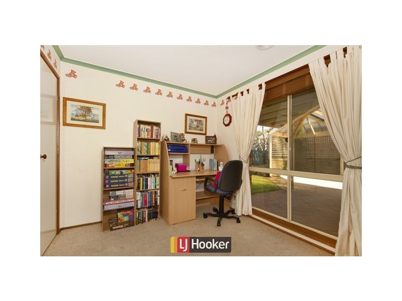 8 Cann Close, Palmerston ACT 2913