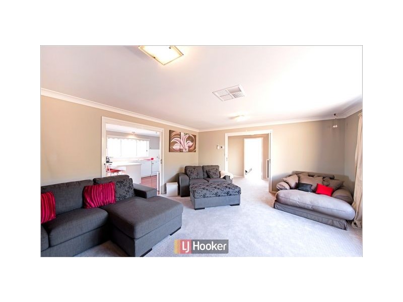 26 Hughes Crescent, Ngunnawal ACT 2913
