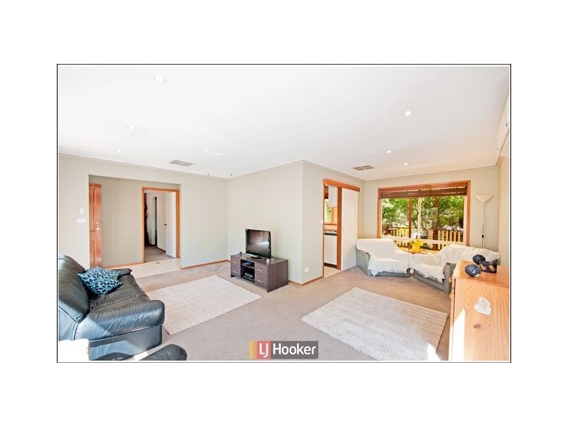 28 Hughes Crescent, Ngunnawal ACT 2913