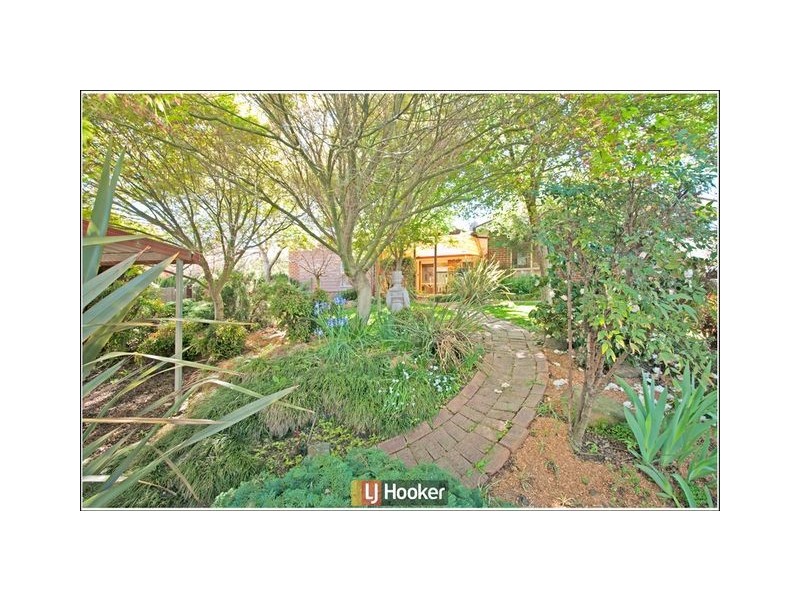 28 Hughes Crescent, Ngunnawal ACT 2913