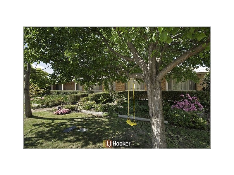 1 Knoll Place, Palmerston ACT 2913