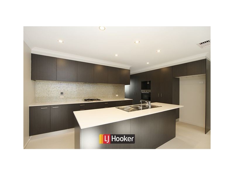 12 Victoria Owen Street, Casey ACT 2913