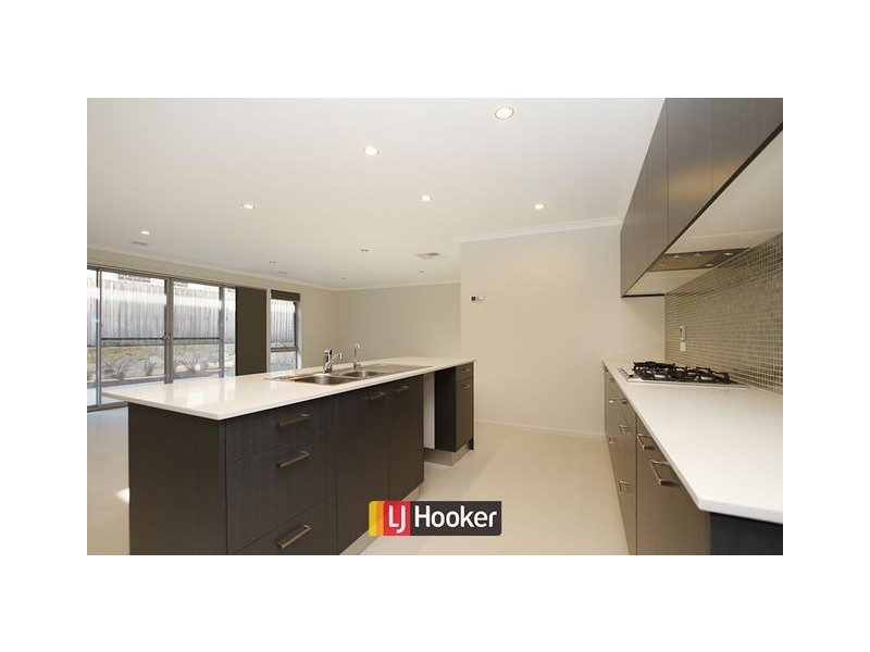 12 Victoria Owen Street, Casey ACT 2913