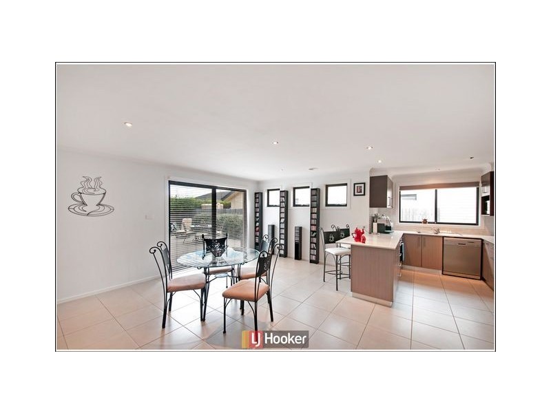5 Wallaman Street, Harrison ACT 2914