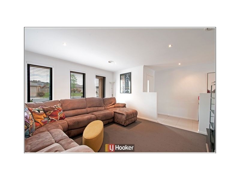 5 Wallaman Street, Harrison ACT 2914