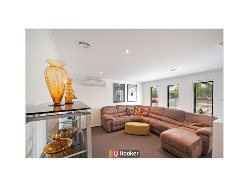5 Wallaman Street, Harrison ACT 2914
