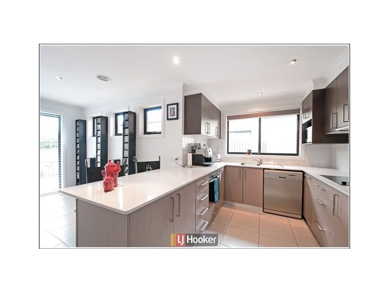 5 Wallaman Street, Harrison ACT 2914