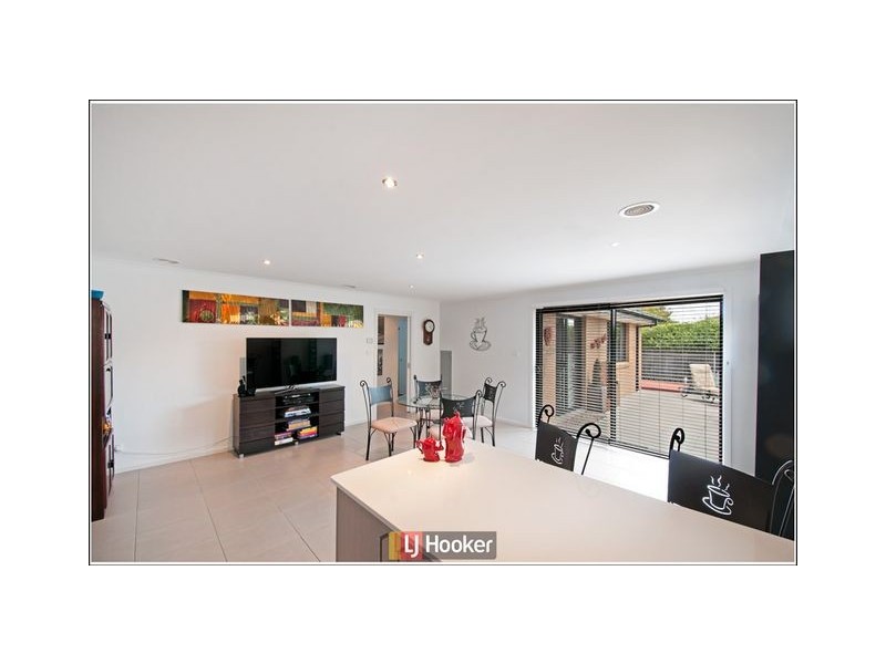 5 Wallaman Street, Harrison ACT 2914