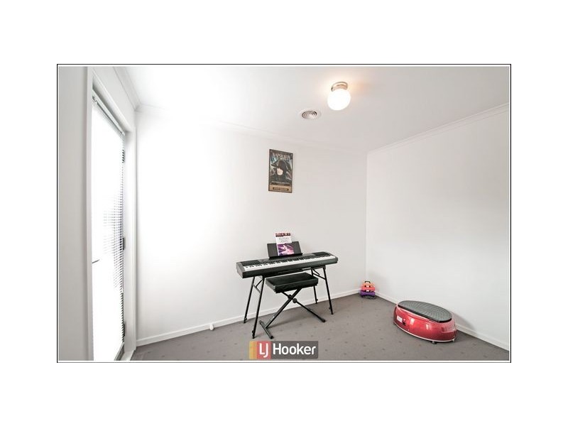 5 Wallaman Street, Harrison ACT 2914