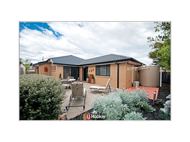 5 Wallaman Street, Harrison ACT 2914