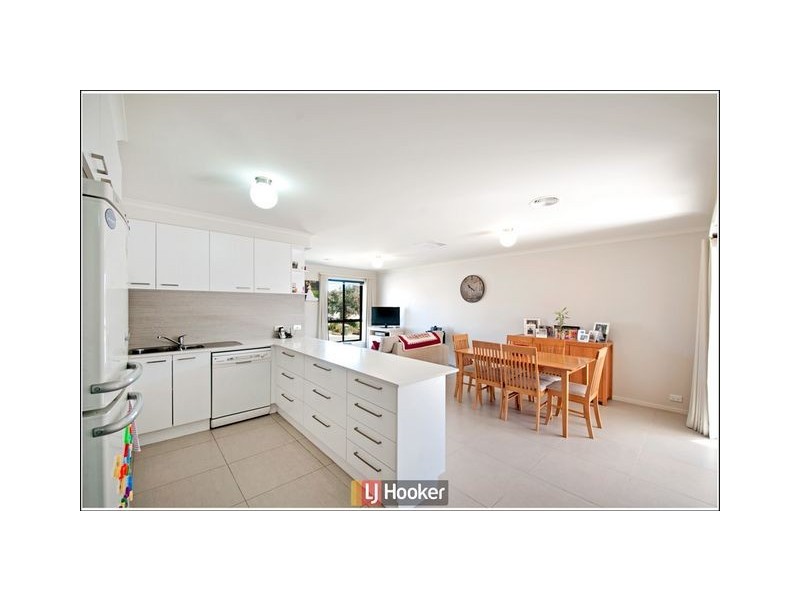 24 Eric De Salis Street, Macgregor ACT 2615