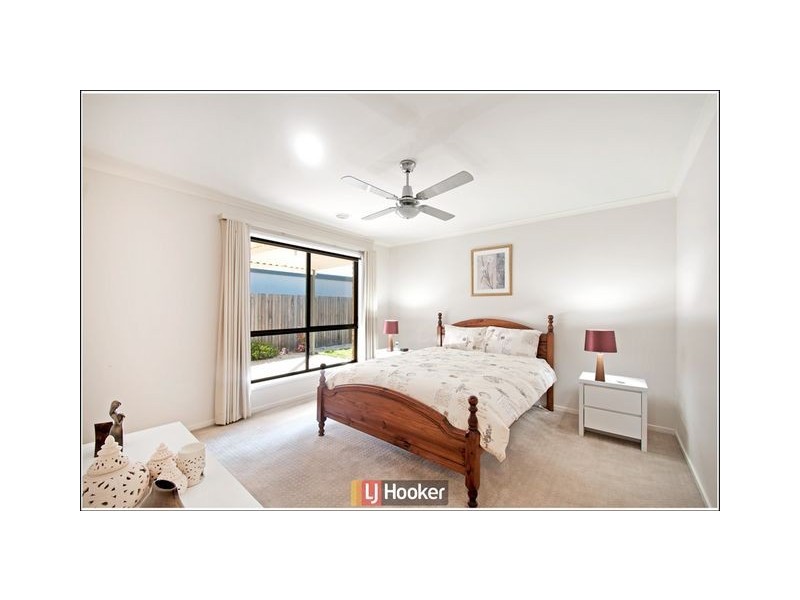 24 Eric De Salis Street, Macgregor ACT 2615