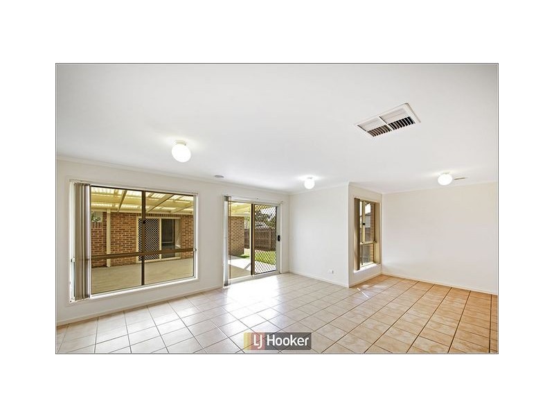 19 Ebeling Court, Nicholls ACT 2913