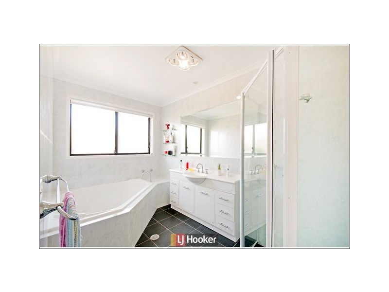 29 Pinnacles Street, Harrison ACT 2914