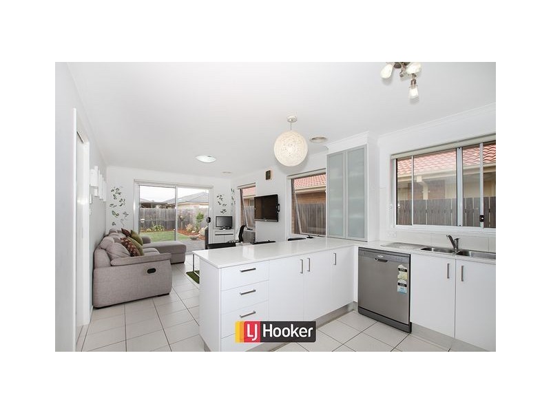 39 Henry Kendall Street, Franklin ACT 2913