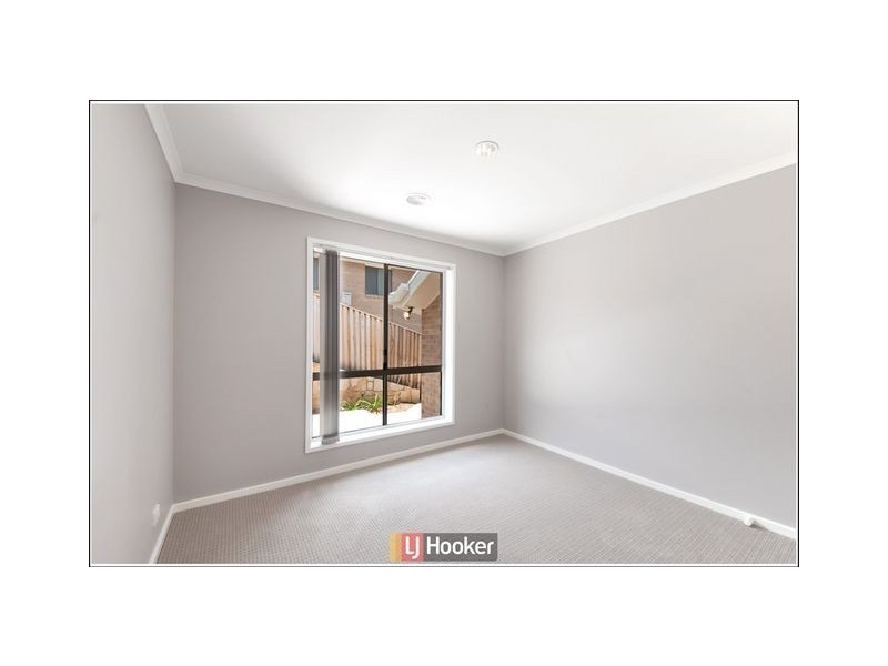 15 Victoria Owen Circuit, Casey ACT 2913