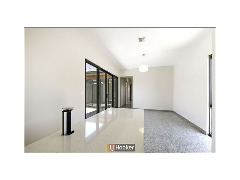 6b Hanley Place, Yass NSW 2582